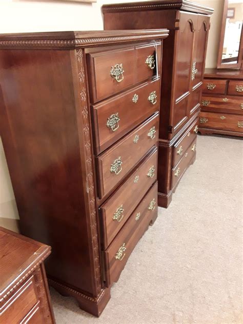 Vintage Bassett Furniture Bedroom Sets